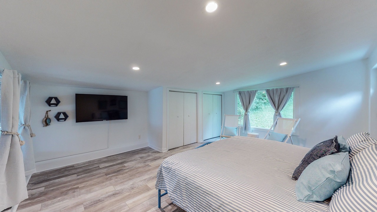 Photo of Bedroom in Sherrodsville
