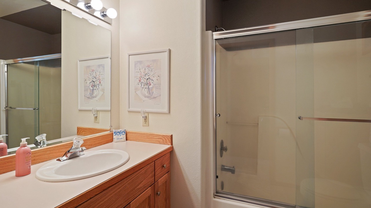 Photo of Bathroom in Sunriver