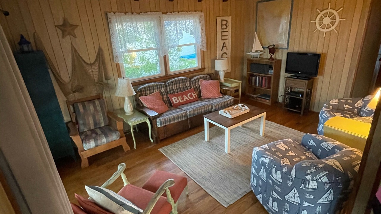 Photo of Bedroom in Broadkill Beach