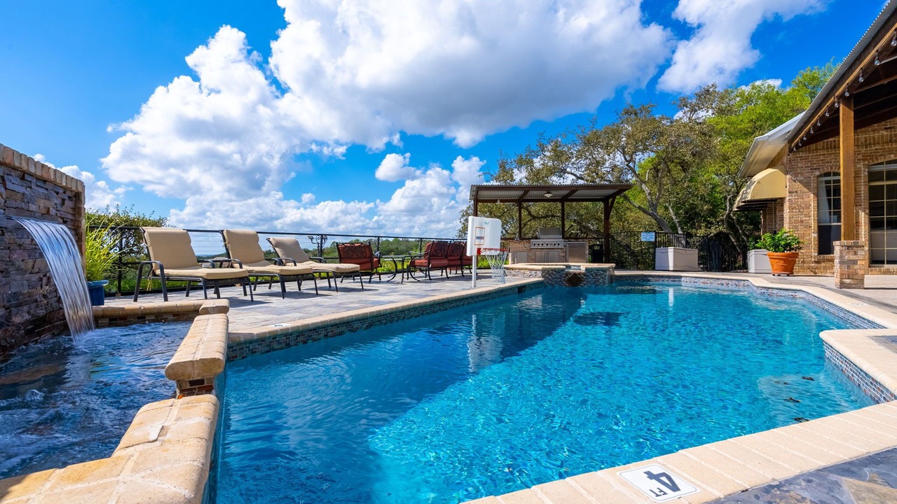 Photo of Outdoor in Helotes