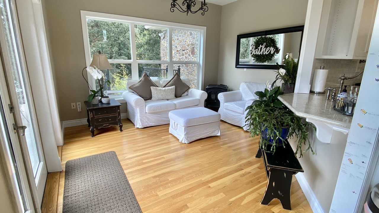 Photo of Livingroom in Albany