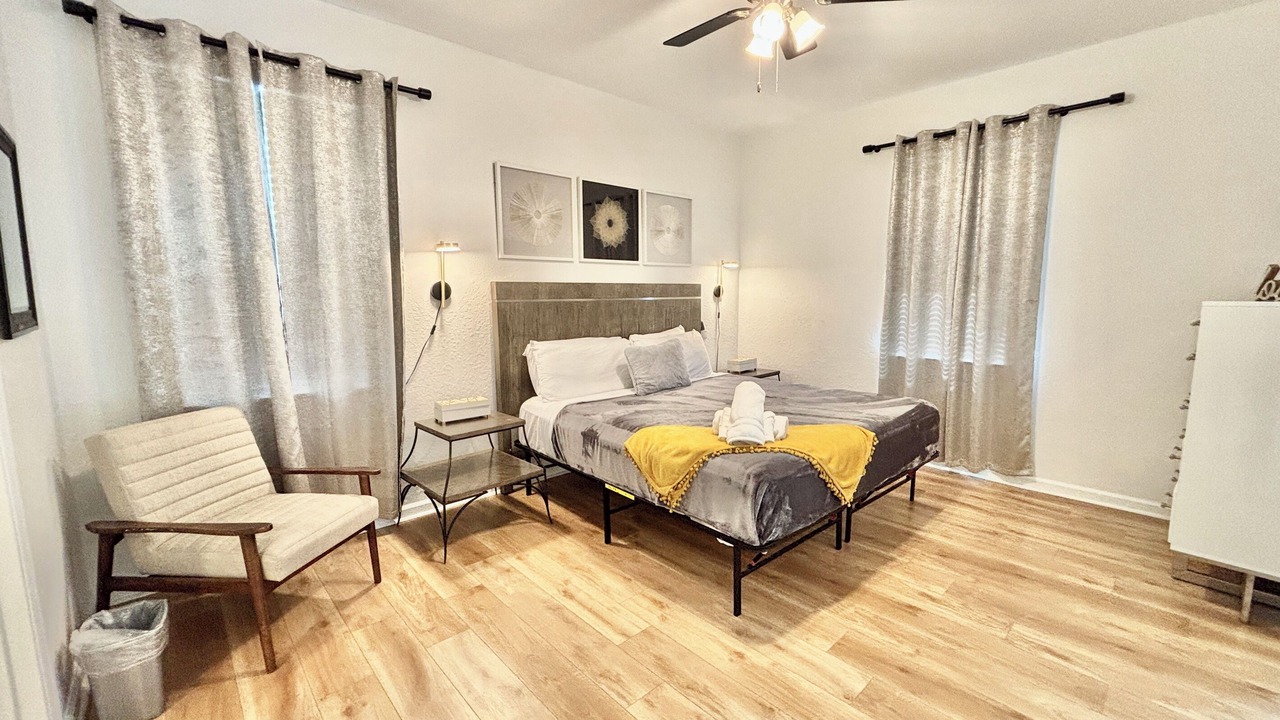 Photo of Bedroom in Trafalgar Village