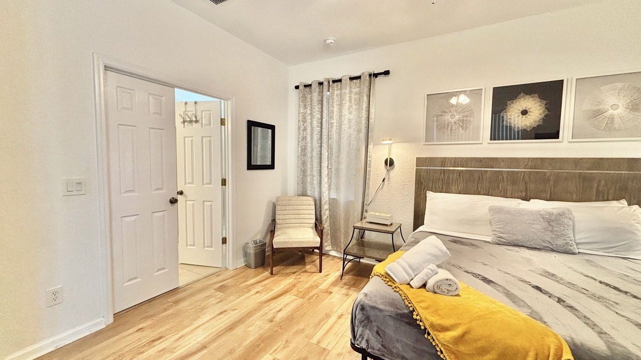 Photo of Bedroom in Trafalgar Village