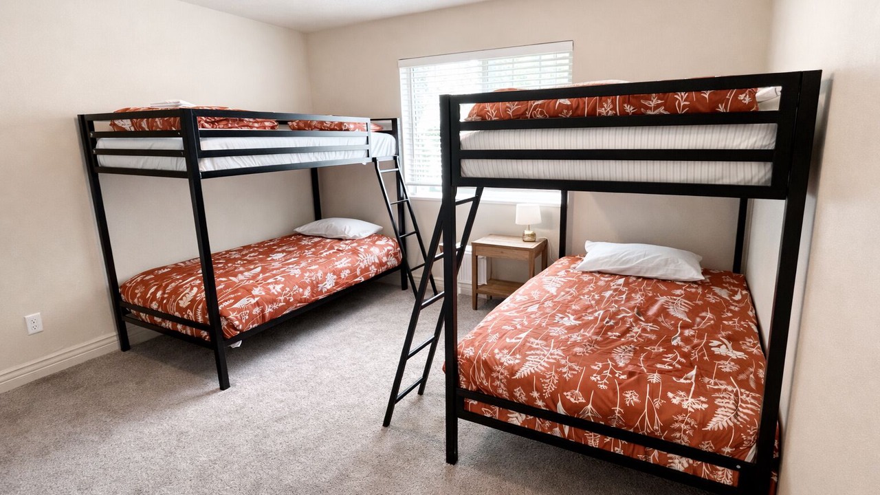 Photo of Bedroom in Springville
