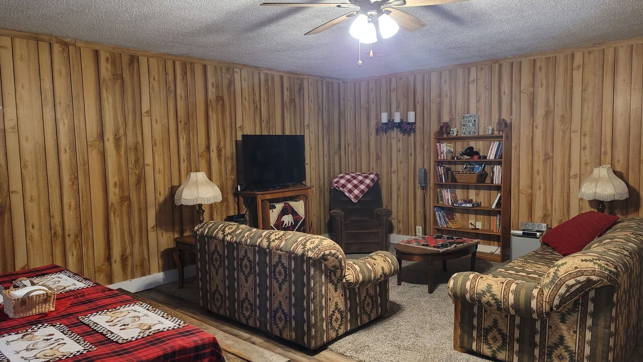 Photo of Livingroom in Johnston City