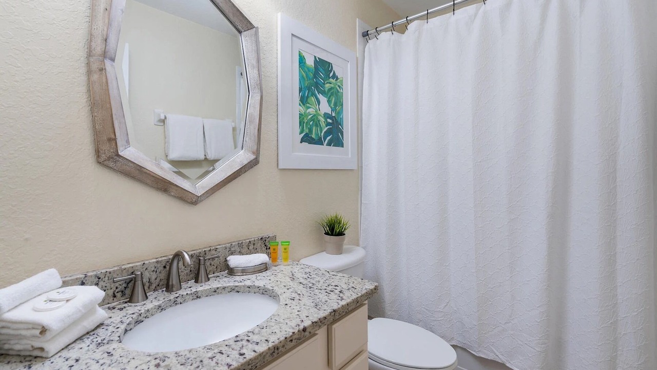 Photo of Bathroom in Bay Lake