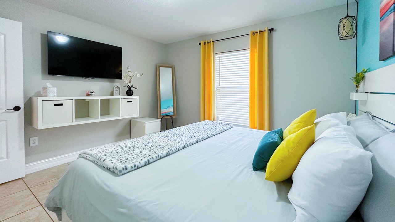 Photo of Bedroom in Winter Garden