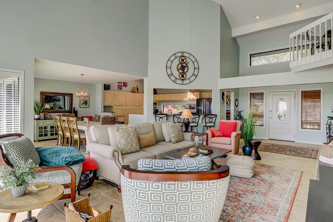 Photo of Livingroom in Folly Field