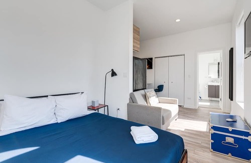 River West Apartment | Cabin 208 by 747 Lofts