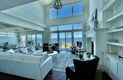 Ferndale House | Oceanfront Luxury Retreat at Sandy Point Shores.