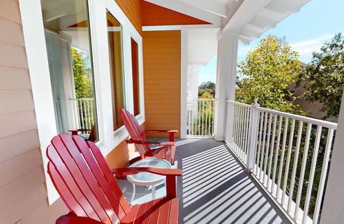 Baytowne Wharf Condo | Market Street Inn 432 - Beautiful 1 bedroom, close to Baytowne Wharf!