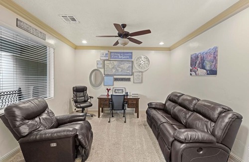 La Verkin House | Hot Tub Game Room. Sleeps 17. You Tube TV. 20 minutes to Zions Natl Park
