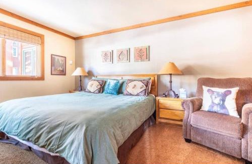 Mammoth Lakes Apartment | Mountainback 27