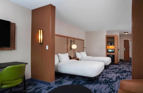 Quentin Hotel | Fairfield by Marriott Inn & Suites Lebanon Near Expo Center