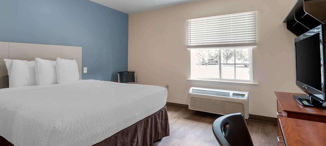 Extended Stay America Select Suites - Orlando - East in Orlando