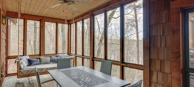 Lakefront Custom-built Mentone Home: Game Room! in Mentone