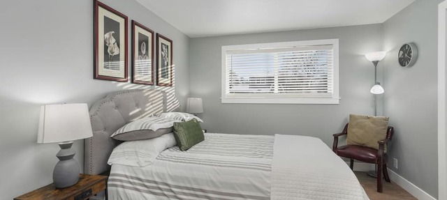 Modern culinary kitchen, Luxury, Cozy Home & Pet-Friendly! in Springville