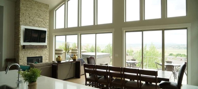 Gorgeous Mountain Home! Sleeps 28! Private, Beautiful, Spacious in Park City