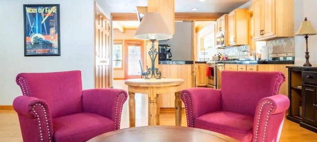 Sunriver Gem - SHARC Pass | Hot Tub | Fireplace in Bend