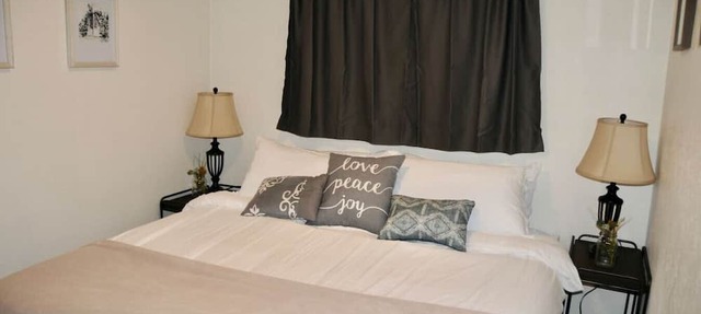 The Farmhouse - Fiber Wi-Fi/Cozy n' Pet Friendly in South Salt Lake