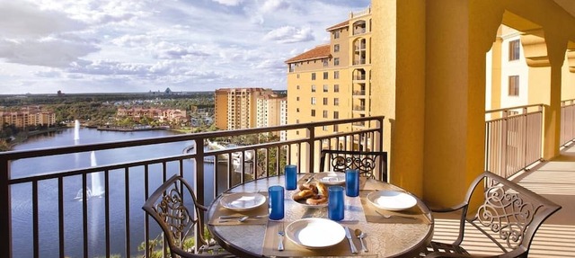 Orlando | Pool & Disney Access | Theme Park Getaway in Lake Buena Vista