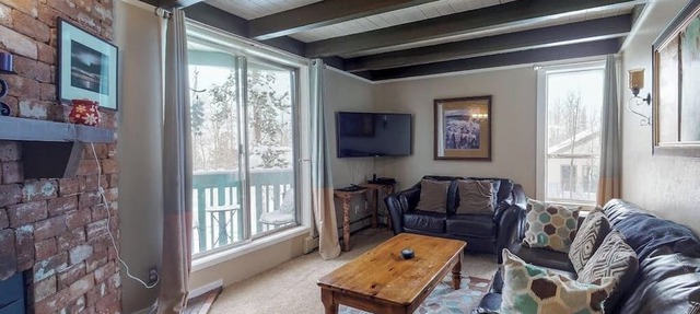 Family-friendly condo w/shared pool, hot tub, game room, & fitness room in Silverthorne
