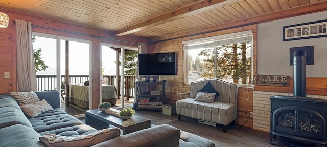 Top-Level Lake Almanor Getaway 11 ~ Lake Views in Lake Almanor