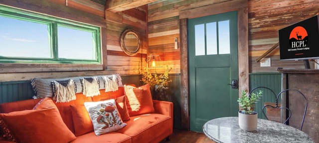 Charming Treehouse Stay Near Lake & Stargazing in Lampasas