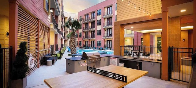 Sleek 1-Bedroom Near Riverwalk & Dome in San Antonio